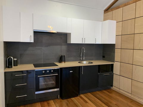 The Rocks Apartments - Sunshine Coast Guide 3