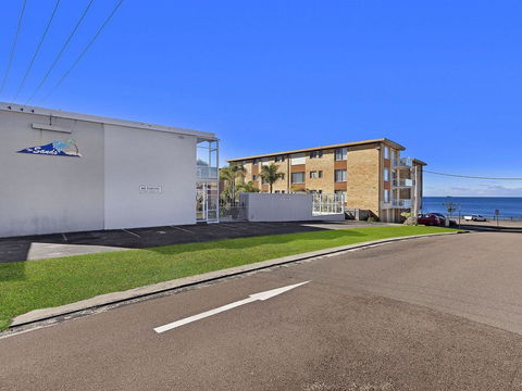 The Sands Apartment 6 - Sunshine Coast Guide 3