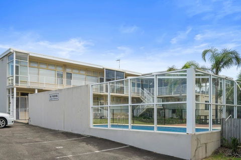 The Sands, Unit 9 - The Entrance - Sunshine Coast Guide 1