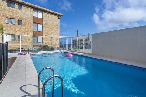 The Sands, Unit 9 - The Entrance - Sunshine Coast Guide 0