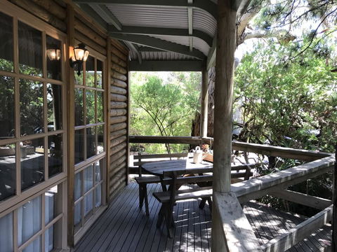 Ti-Tree Village - Sunshine Coast Guide 2