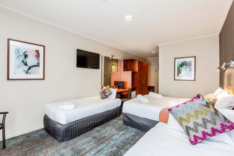 Tonsley Hotel - Sunshine Coast Guide 3