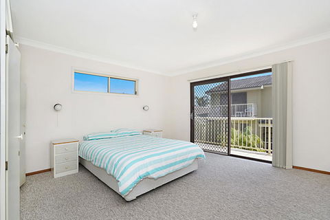 Toowoon Bay Townhouse, Unit 6 - Sunshine Coast Guide 3