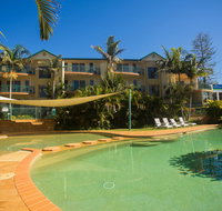 Town Beach Beachcomber Resort - Sunshine Coast Guide
