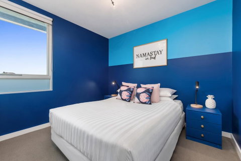 Trendy And Central One Bed Apartment With Views - Sunshine Coast Guide 2