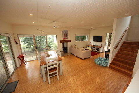 Trial Bay Eco Lodge 1 Osprey - Sunshine Coast Guide 2