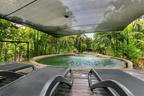 Trinity Links Resort - Sunshine Coast Guide 2