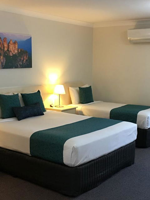 Tuckerbox Motor Inn - Sunshine Coast Guide 1