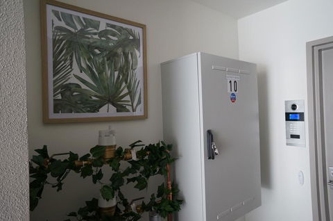 U101 Brunswick Living Brand New Deluxe Balcony Apartment Close To Airport And CBD - Sunshine Coast Guide 3