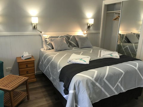 Ulladulla Motel - Sunshine Coast Guide 0