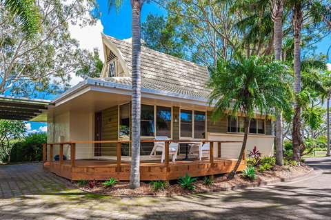 Ultiqa Village Resort - Sunshine Coast Guide 0