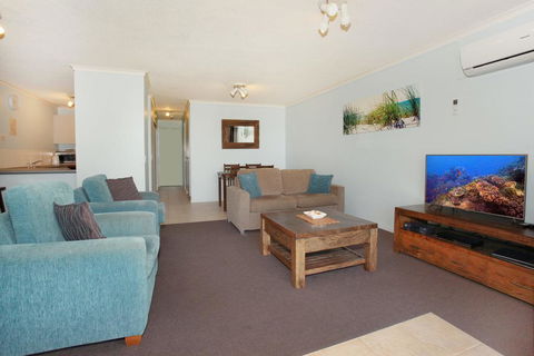 Unit 2, Biriny Lodge, 1686-1689 David Low Way Coolum Beach - Sunshine Coast Guide 1