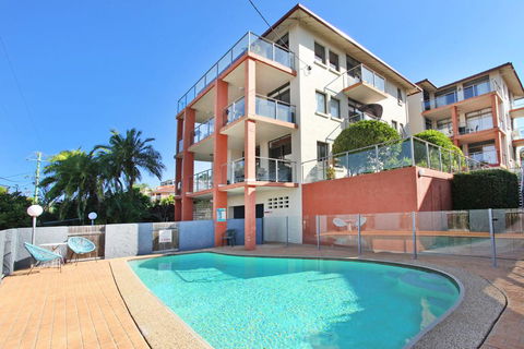 Unit 2, Cooltoro Court, 7 Frank Street Coolum Beach, 400 BOND, LINEN INCLUDED - Sunshine Coast Guide 0