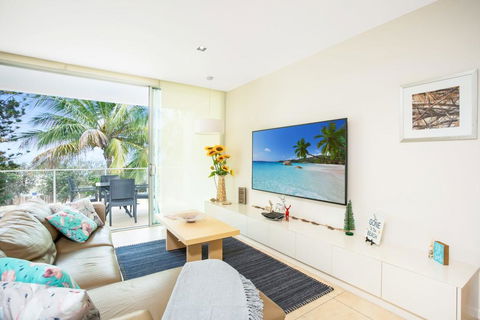 Unit 207 Plantation - Rainbow Beach, Ocean Facing - Plantation Resort Unit, Incredible Views, Top Floor - Sunshine Coast Guide 3