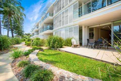 Unit 3 Plantation - Rainbow Beach, Air Conditioned, Pool And Outdoor Spa, Plantation Resort - Sunshine Coast Guide 0