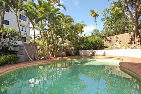 Unit 5, Phoenix Apartments, 1736 David Low Way Coolum Beach, LINEN INCLUDED, 500 Bond - Sunshine Coast Guide 1