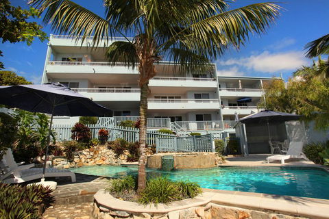 Unit 9, Coolum Blueseas Apartments, 59-61 Coolum Tce, Coolum Beach, 400 BOND, LINEN INCLUDED - Sunshine Coast Guide 1