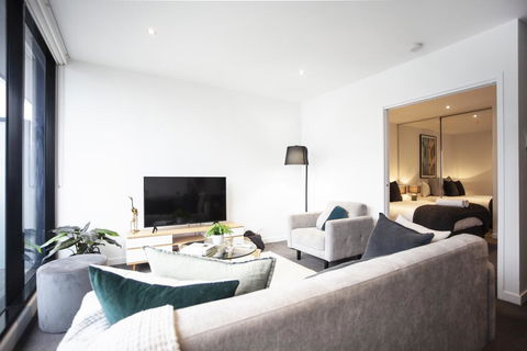 Urban Rest - Bella Apartments - Sunshine Coast Guide 2