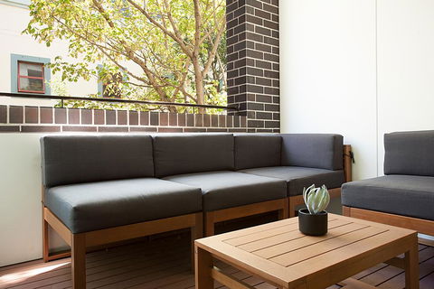 Urban Rest - Mary St - Sunshine Coast Guide 1