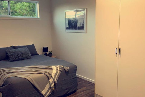 Victoria Valley With A View - Sunshine Coast Guide 2