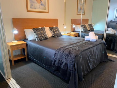 Waldorf, Unit 409 - The Entrance, NSW - Sunshine Coast Guide 2