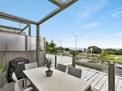 WATERFRONT TWO - Position Perfect , , , NEW LISTING 2019, , ,  - Sunshine Coast Guide 1