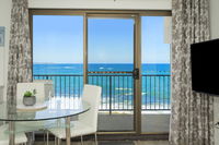 Book The Oaks Accommodation Vacations Sunshine Coast Guide Sunshine Coast Guide