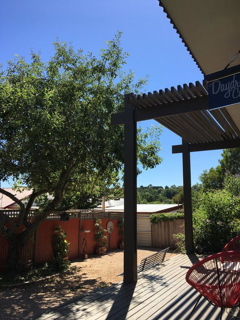 Daydream Cottage - Sunshine Coast Guide 11