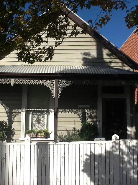 Redruth Cottage - Sunshine Coast Guide 0