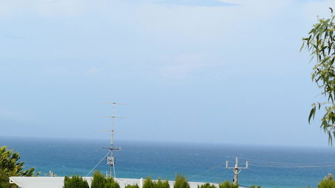Apollo Bay Seal Apartments - Sunshine Coast Guide 4