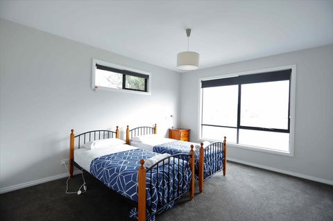 Apollo Bay Seal Apartments - Sunshine Coast Guide 22