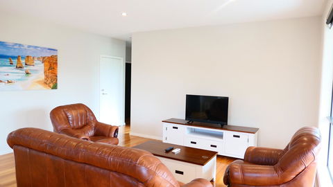 Apollo Bay Seal Apartments - Sunshine Coast Guide 10
