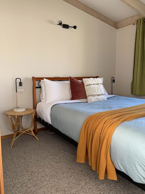 The PC Cottage - Sunshine Coast Guide 4