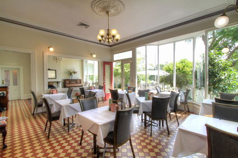 The Riversleigh - Sunshine Coast Guide 5