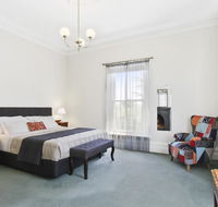 The Riversleigh - Sunshine Coast Guide