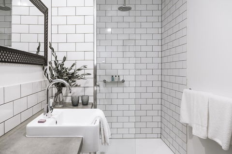 Daylesford Art Motel - Sunshine Coast Guide 2