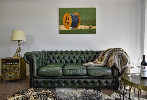 Daylesford Art Motel - Sunshine Coast Guide 0