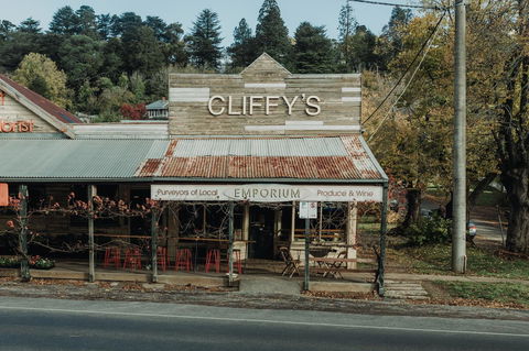 Daylesford Art Motel - Sunshine Coast Guide 22