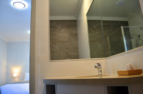 Mansfield Apartments - Sunshine Coast Guide 4