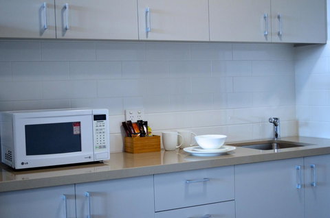 Mansfield Apartments - Sunshine Coast Guide 10