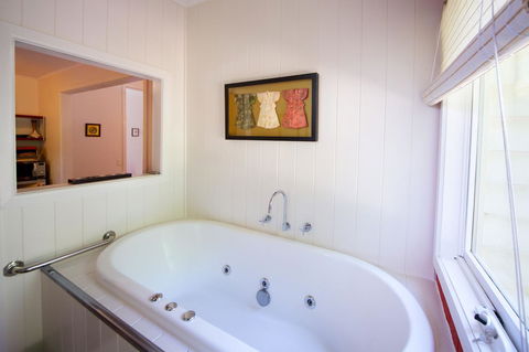 Healesville Apartments - Sunshine Coast Guide 11