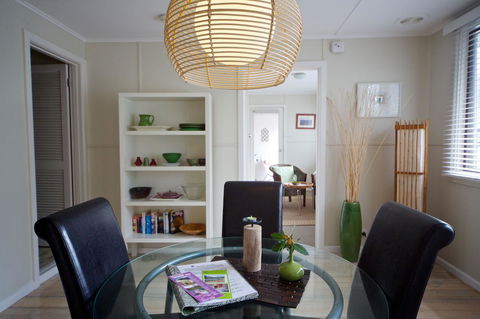 Healesville Apartments - Sunshine Coast Guide 24