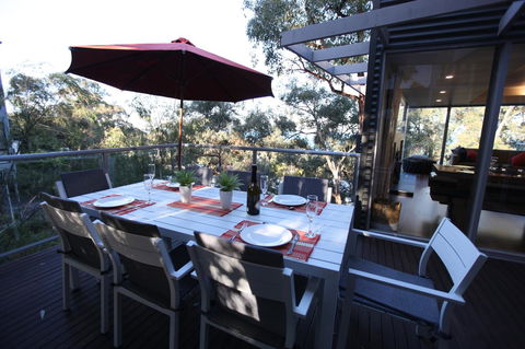 Lorne Luxury - Sunshine Coast Guide 14
