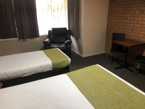National Hotel Complex Bendigo - Sunshine Coast Guide 3