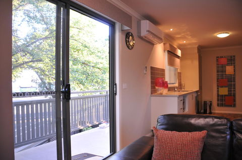 National Hotel Complex Bendigo - Sunshine Coast Guide 26