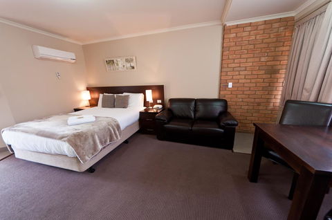 National Hotel Complex Bendigo - Sunshine Coast Guide 11