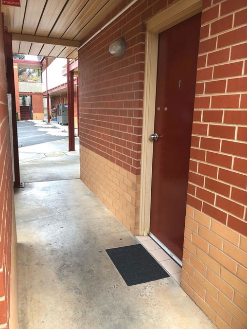National Hotel Complex Bendigo - Sunshine Coast Guide 2