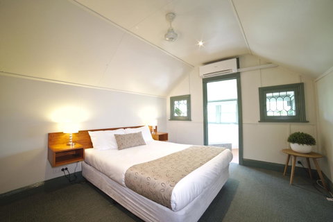 Ballarat Station Apartments - Sunshine Coast Guide 0