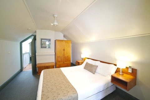 Ballarat Station Apartments - Sunshine Coast Guide 6