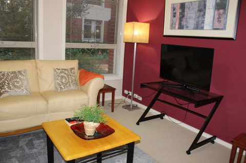 Australian Home Away @ Box Hill 2 Bedroom - Sunshine Coast Guide 6